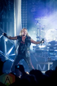 Vince Neil of Mötley Crüe. (Photo: Scott Penner/Aesthetic Magazine Toronto)