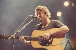 Ben Howard. (Photo: Neil Van/Aesthetic Magazine Toronto)