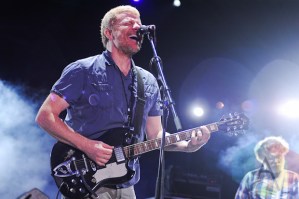 The New Pornographers. (Photo: Stephen McGill/Aesthetic Magazine Toronto)