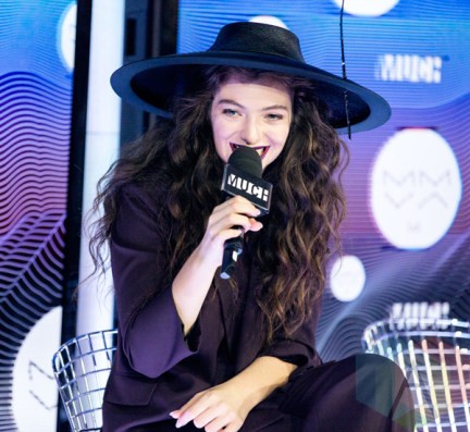 Lorde at 2014 MMVAs. (Photo: Adam Pulicicchio/Aesthetic Magazine Toronto)