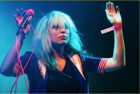 The Ting Tings in Scotland (2007). (Photo: Lucia Graca)