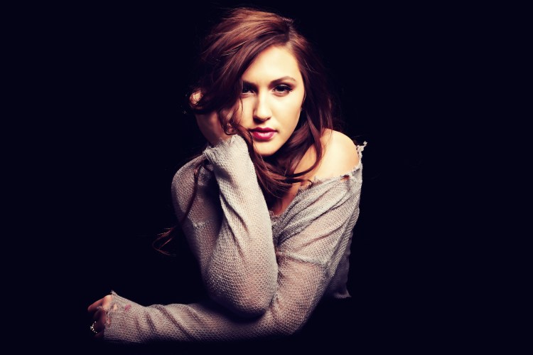 Alyssa-Reid-Publicity-Shot-New