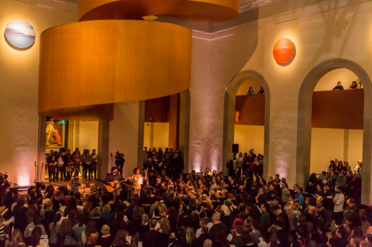 Choir Choir Choir - AGO - David Bowie