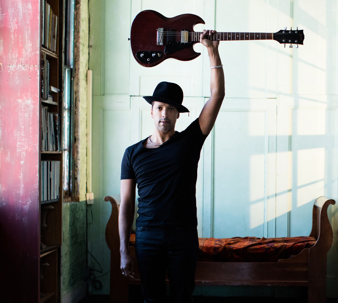 ミュージシャン NEWS Jaydee Bixby - YouTube