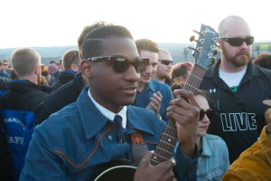 Leon Bridges performing at Sasquatch 2016 at the Gorge Amphitheatre in George, Washington on May 29, 2016. (Photo: Matthew Lamb)