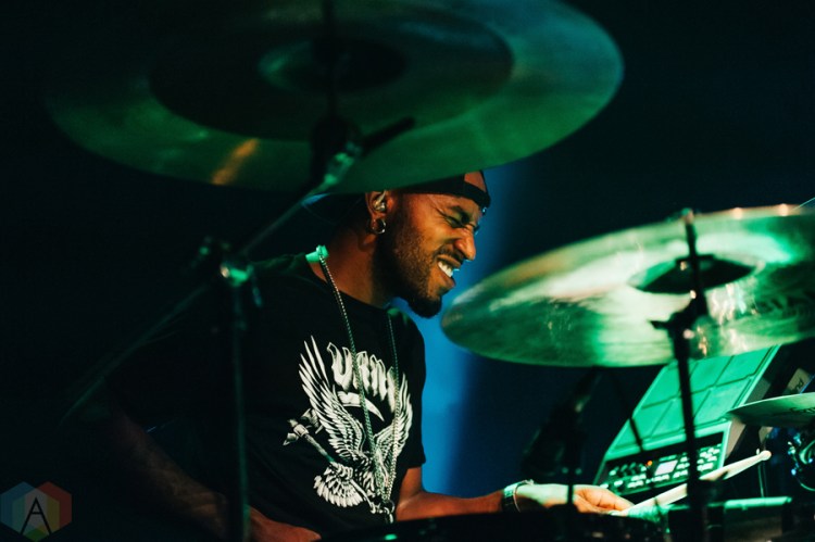 Cobi performs at the Commodore Ballroom in Vancouver on October 29, 2016. (Photo: Timothy Nguyen/Aesthetic Magazine)