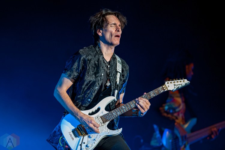 Steve Vai performs at Centre in the Square in Kitchener on October 30, 2016. (Photo: Orest Dorosh/Aesthetic Magazine)