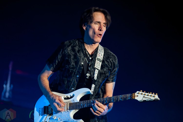Steve Vai performs at Centre in the Square in Kitchener on October 30, 2016. (Photo: Orest Dorosh/Aesthetic Magazine)