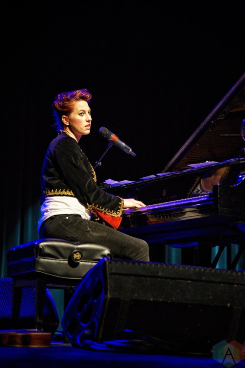 Amanda Palmer performs at the Queen Elizabeth Theatre in Toronto on November 11, 2016. (Photo: Dan Fischer/Aesthetic Magazine)