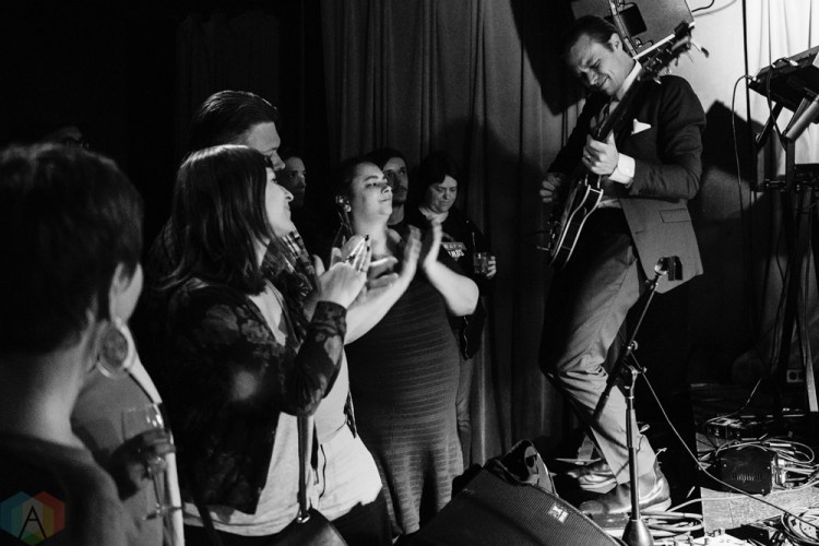 Anthonie Tonnon performs at Barboza in Seattle on November 12, 2016. (Photo: Kevin Tosh/Aesthetic Magazine)
