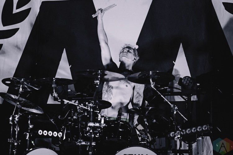 Asking Alexandria performs at the Phoenix Concert Theatre in Toronto on November 7, 2016. (Photo: Francesca Ludikar/Aesthetic Magazine)