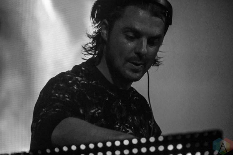 Axwell performs at Echostage in Washington D.C. on November 4, 2016.(Photo: Kathryn DeFrank/Aesthetic Magazine)