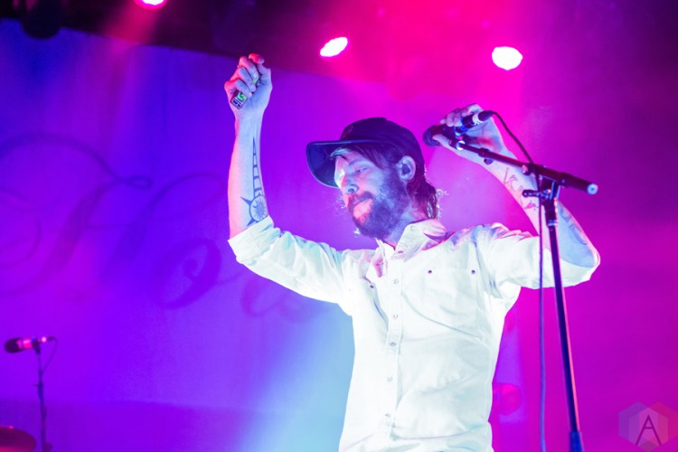 Ben Bridwell of Band of Horses performs at Rebel Nightclub in Toronto on November 3, 2016. (Photo: Katrina Lat/Aesthetic Magazine)