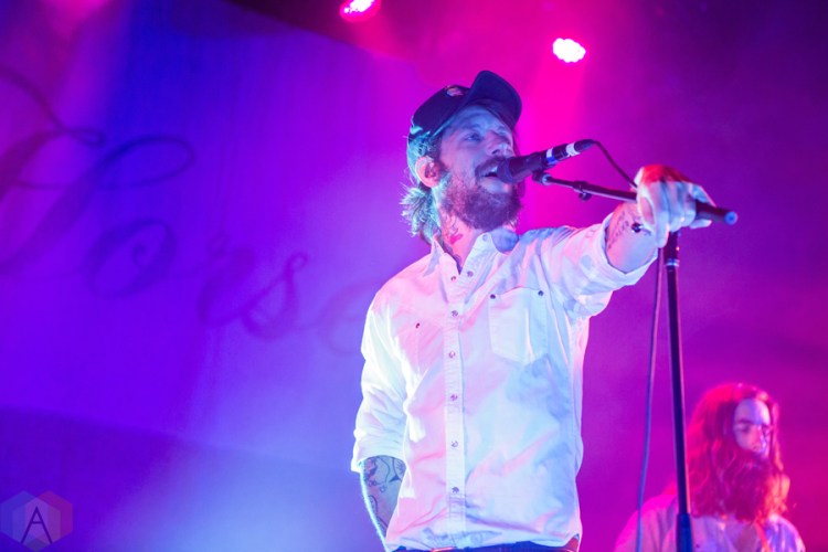 Ben Bridwell of Band of Horses performs at Rebel Nightclub in Toronto on November 3, 2016. (Photo: Katrina Lat/Aesthetic Magazine)