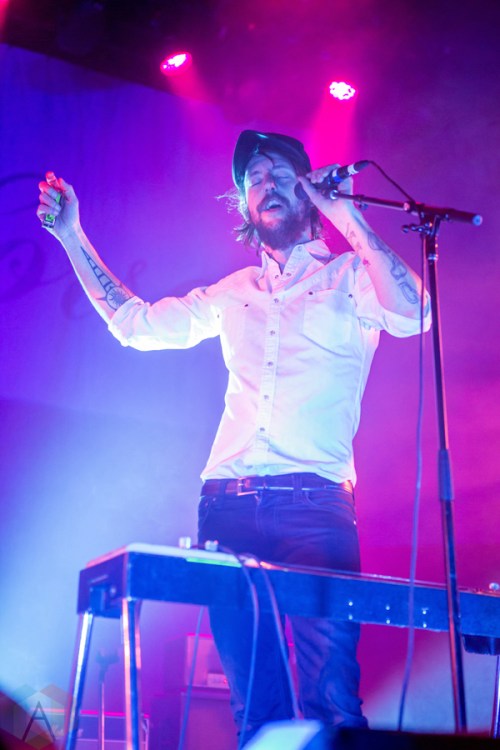 Ben Bridwell of Band of Horses performs at Rebel Nightclub in Toronto on November 3, 2016. (Photo: Katrina Lat/Aesthetic Magazine)