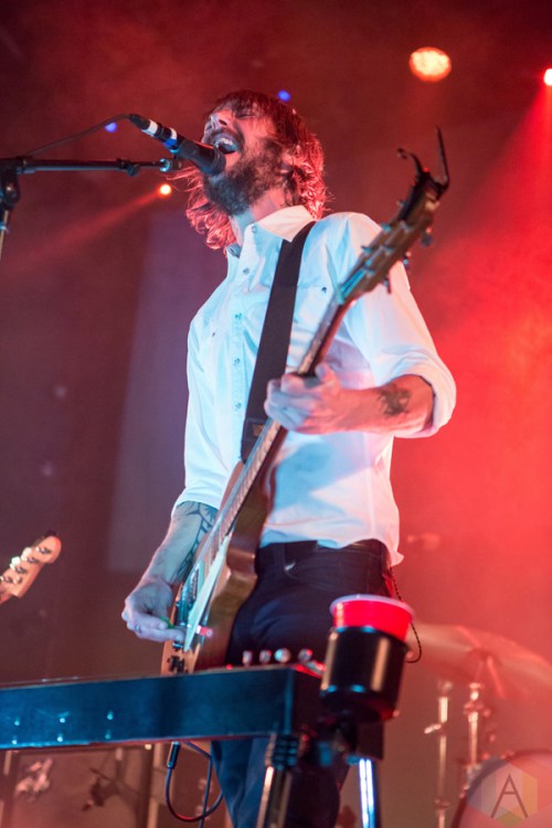 Ben Bridwell of Band of Horses performs at Rebel Nightclub in Toronto on November 3, 2016. (Photo: Katrina Lat/Aesthetic Magazine)