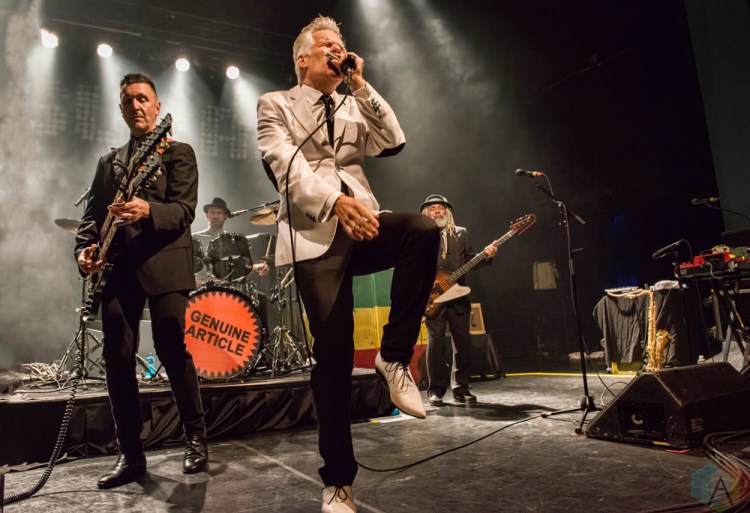 Big Sugar performs at the Danforth Music Hall in Toronto on November 12, 2016. (Photo: Andrew Hartl/Aesthetic Magazine)