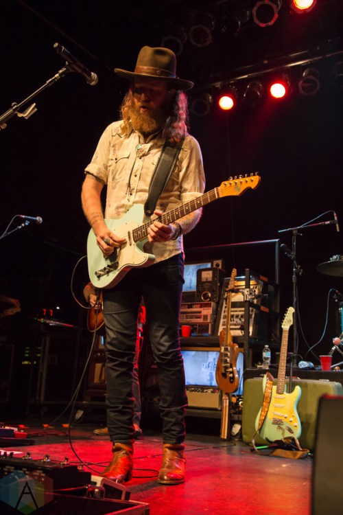 Brothers Osborne perform at the Phoenix Concert Theatre in Toronto on November 9, 2016.(Photo: Mike Fowler/Aesthetic Magazine)