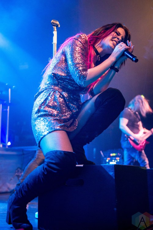 Delain performs at the O2 Ritz Manchester in Manchester, UK on November 12, 2016. (Photo: Gunnar Mallon/Aesthetic Magazine)