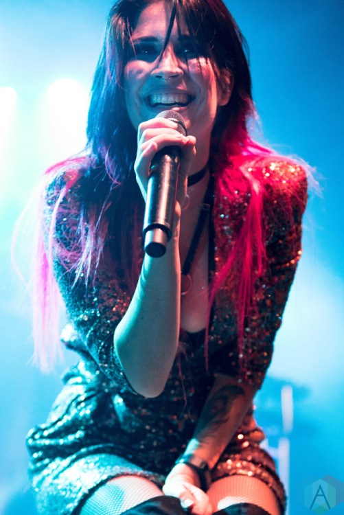 Delain performs at the O2 Ritz Manchester in Manchester, UK on November 12, 2016. (Photo: Gunnar Mallon/Aesthetic Magazine)