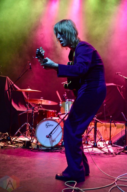 Diane Coffee perfoms at The Danforth Music Hall in Toronto on November 3, 2016. (Photo: Justin Roth/Aesthetic Magazine)