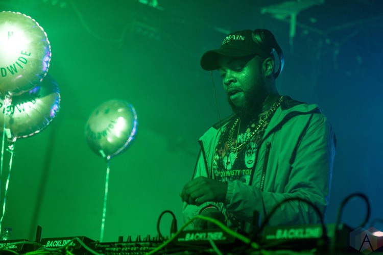 DJ Sliink performs at The Hoxton in Toronto on November 5, 2016. (Photo: Brendan Albert/Aesthetic Magazine)