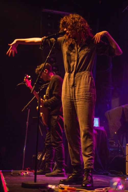 Grace Mitchell performs at the Phoenix Concert Theatre in Toronto on November 29, 2016. (Photo: Morgan Hotston/Aesthetic Magazine)