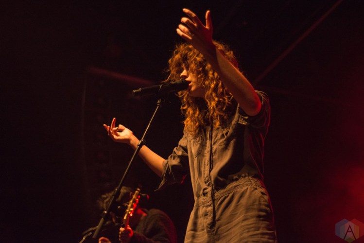 Grace Mitchell performs at the Phoenix Concert Theatre in Toronto on November 29, 2016. (Photo: Morgan Hotston/Aesthetic Magazine)