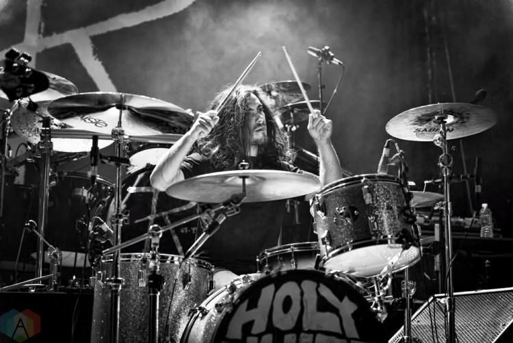 Holy White Hounds perform at the Phoenix Concert Theatre in Toronto on November 13, 2016. (Photo: Sue Sadzak/Aesthetic Magazine)