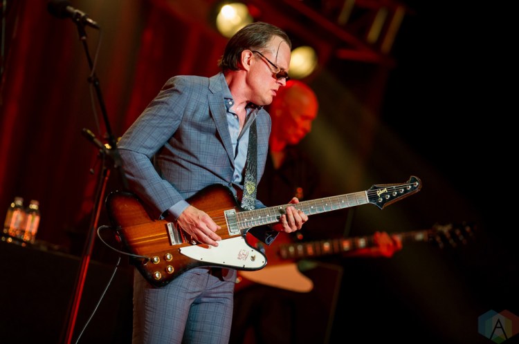Joe Bonamassa performs at the Centre in the Square in Kitchener, ON on November 15, 2016. (Photo: Orest Dorosh/Aesthetic Magazine)