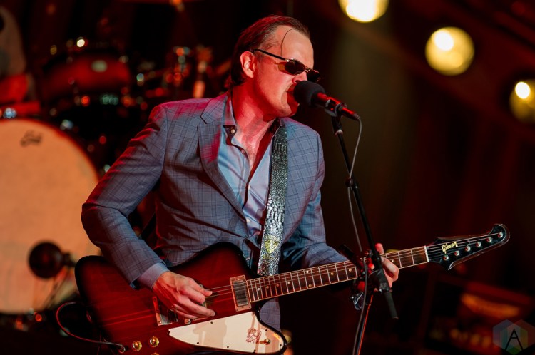 Joe Bonamassa performs at the Centre in the Square in Kitchener, ON on November 15, 2016. (Photo: Orest Dorosh/Aesthetic Magazine)