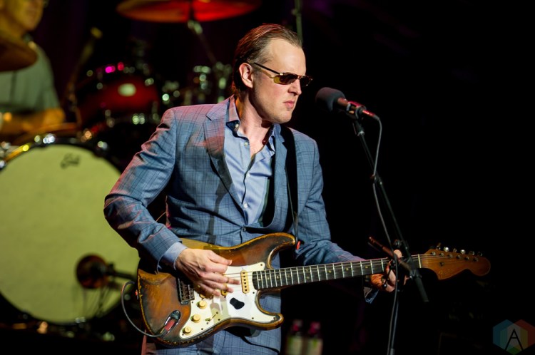 Joe Bonamassa performs at the Centre in the Square in Kitchener, ON on November 15, 2016. (Photo: Orest Dorosh/Aesthetic Magazine)