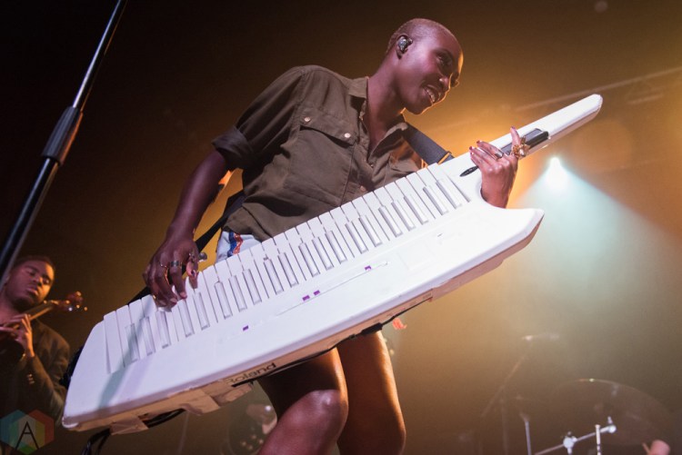 Laura Mvula performs at the Rescue Rooms in Nottingham, UK on November 17, 2016. (Photo: Gunnar Mallon/Aesthetic Magazine)