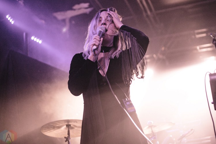 Lowell performs at the Hoxton in Toronto on November 10, 2016. (Photo: Francesca Ludikar/Aesthetic Magazine)