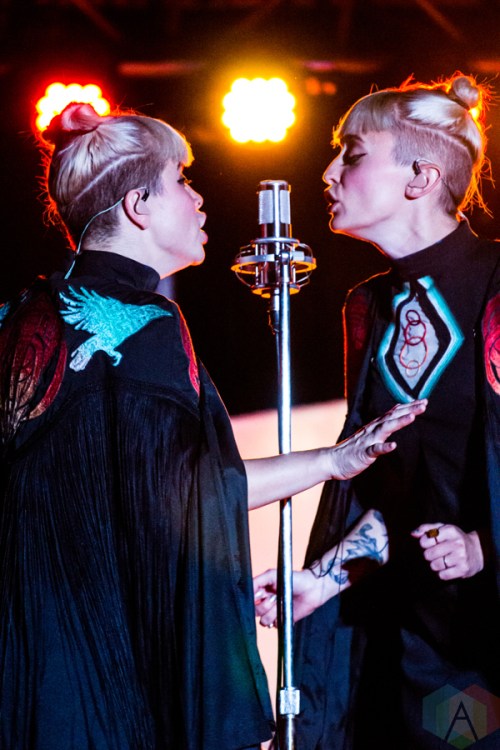 Lucius performs at the Cannery Ballroom in Nashville on November 2, 2016. (Photo: Cody Osen/Aesthetic Magazine)