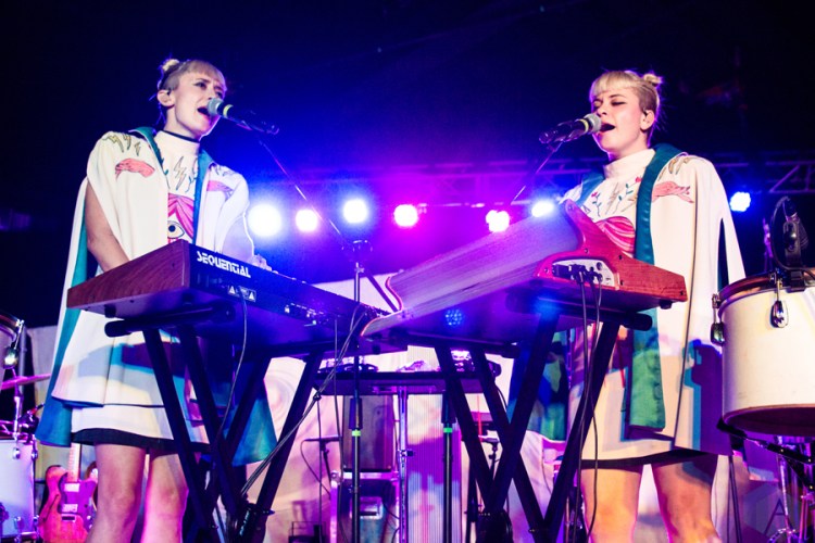 Lucius performs at the Cannery Ballroom in Nashville on November 2, 2016. (Photo: Cody Osen/Aesthetic Magazine)