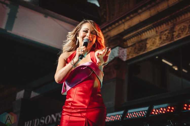 Mariah Carey performs at Hudson’s Bay / Saks Fifth Avenue in Toronto on November 3, 2016. (Photo: Anthony D'Elia/Aesthetic Magazine)