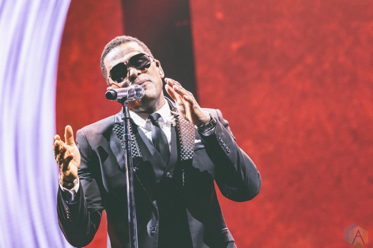 Maxwell performs at the Air Canada Centre in Toronto on November 14, 2016. (Photo: Rick Clifford/Aesthetic Magazine)