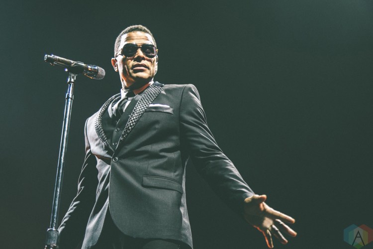 Maxwell performs at the Air Canada Centre in Toronto on November 14, 2016. (Photo: Rick Clifford/Aesthetic Magazine)