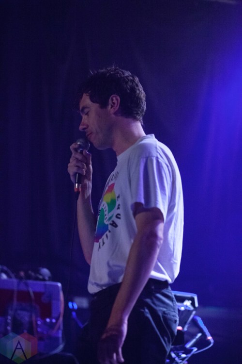 Roland Tings performs at the Phoenix Concert Theatre in Toronto on November 8, 2016. (Photo: Shahnoor Ijaz/Aesthetic Magazine)