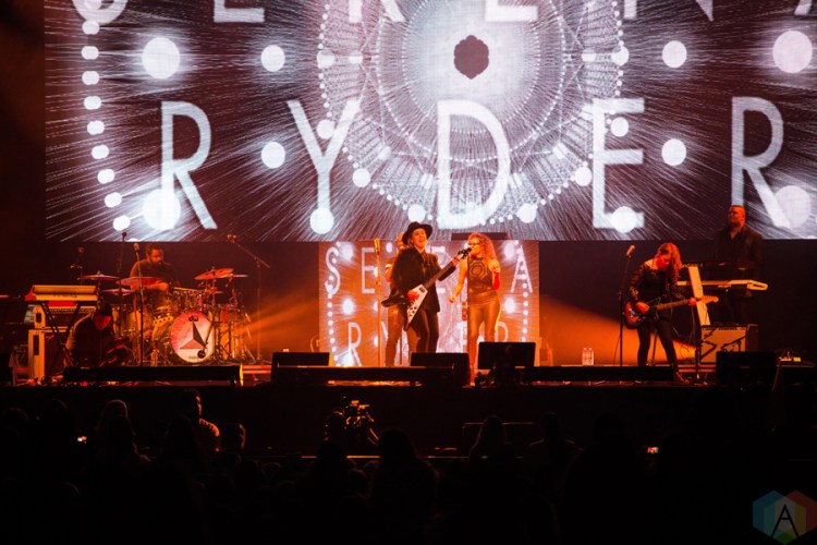 Serena Ryder performs at iHeartRadio Jingle Ball North at the Air Canada Centre in Toronto on November 25, 2016. (Photo: Brandon Newfield/Aesthetic Magazine)