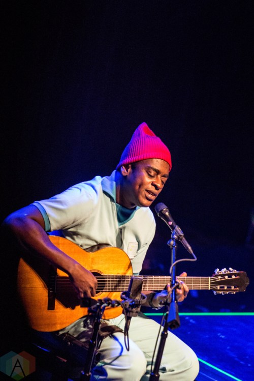 Seu Jorge performs at Thalia Hall in Chicago on November 17, 2016. (Photo: Brigid Gallagher/Aesthetic Magazine)