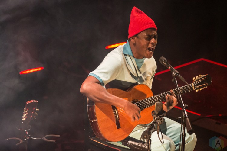 Seu Jorge performs at Thalia Hall in Chicago on November 17, 2016. (Photo: Brigid Gallagher/Aesthetic Magazine)