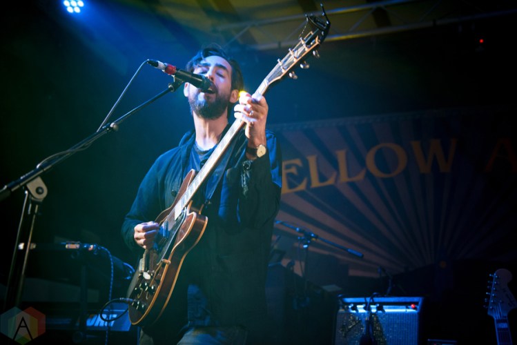 Slow Club performs at the Yellow Arch Studio in Sheffield, UK on November 3, 2016. (Photo: Gunnar Mallon/Aesthetic Magazine)