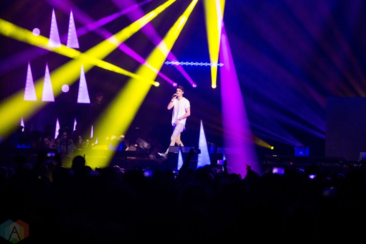 The Chainsmokers perform at iHeartRadio Jingle Ball North at the Air Canada Centre in Toronto on November 25, 2016. (Photo: Brandon Newfield/Aesthetic Magazine)