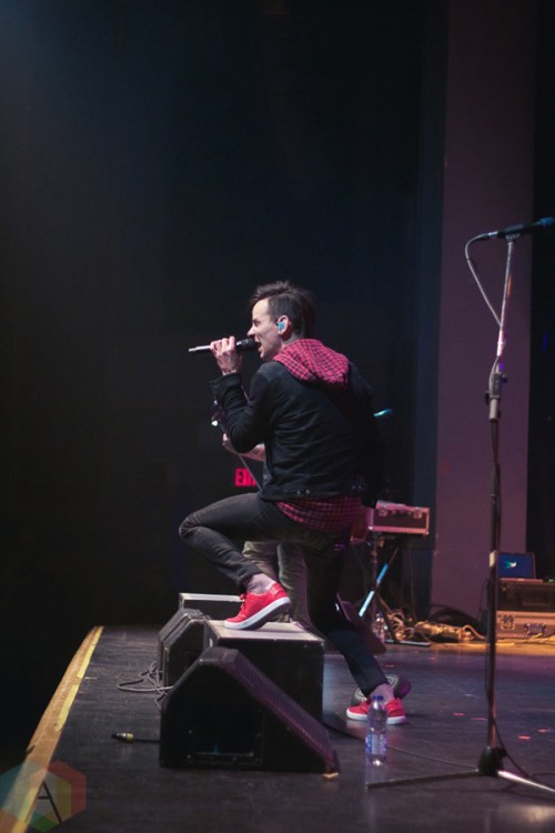 The New Electric performs at the Danforth Music Hall in Toronto on November 9, 2016. (Photo: Nicole Banda/Aesthetic Magazine)