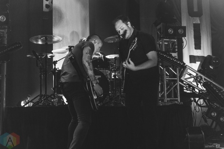 Yellowcard performs at the House of Blues in Chicago on November 3, 2016. (Photo: Katie Kuropas/Aesthetic Magazine)