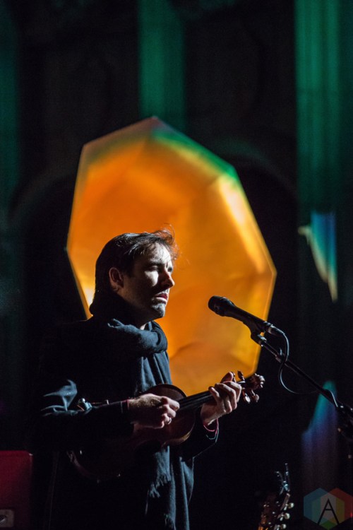 Andrew Bird performs at the Fourth Presbyterian Church in Chicago on December 14, 2016. (Photo: Brigid Gallagher/Aesthetic Magazine)