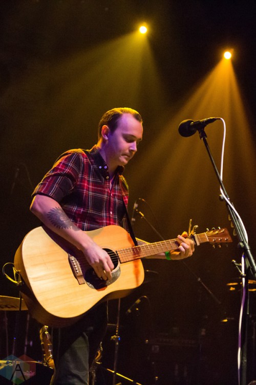 Chris Cresswell performs at the Danforth Music Hall in Toronto on December 14, 2016. (Photo: Katrina Lat/Aesthetic Magazine)