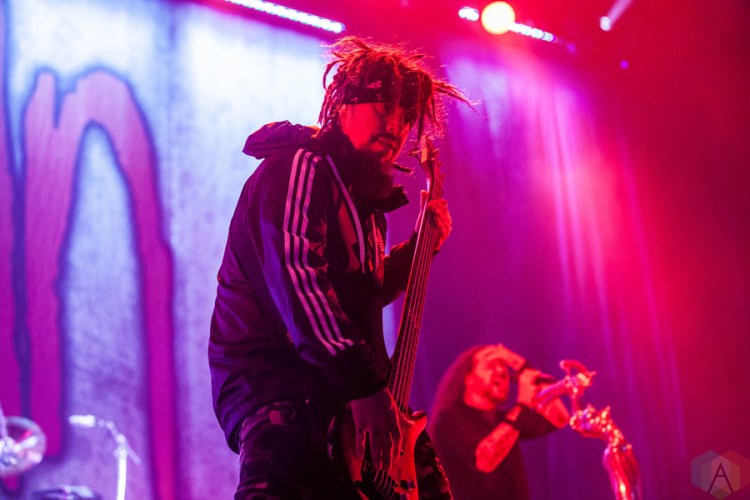 Korn performs at Manchester Arena in Manchester, UK on December 12, 2016. (Photo: Priti Shikotra/Aesthetic Magazine)